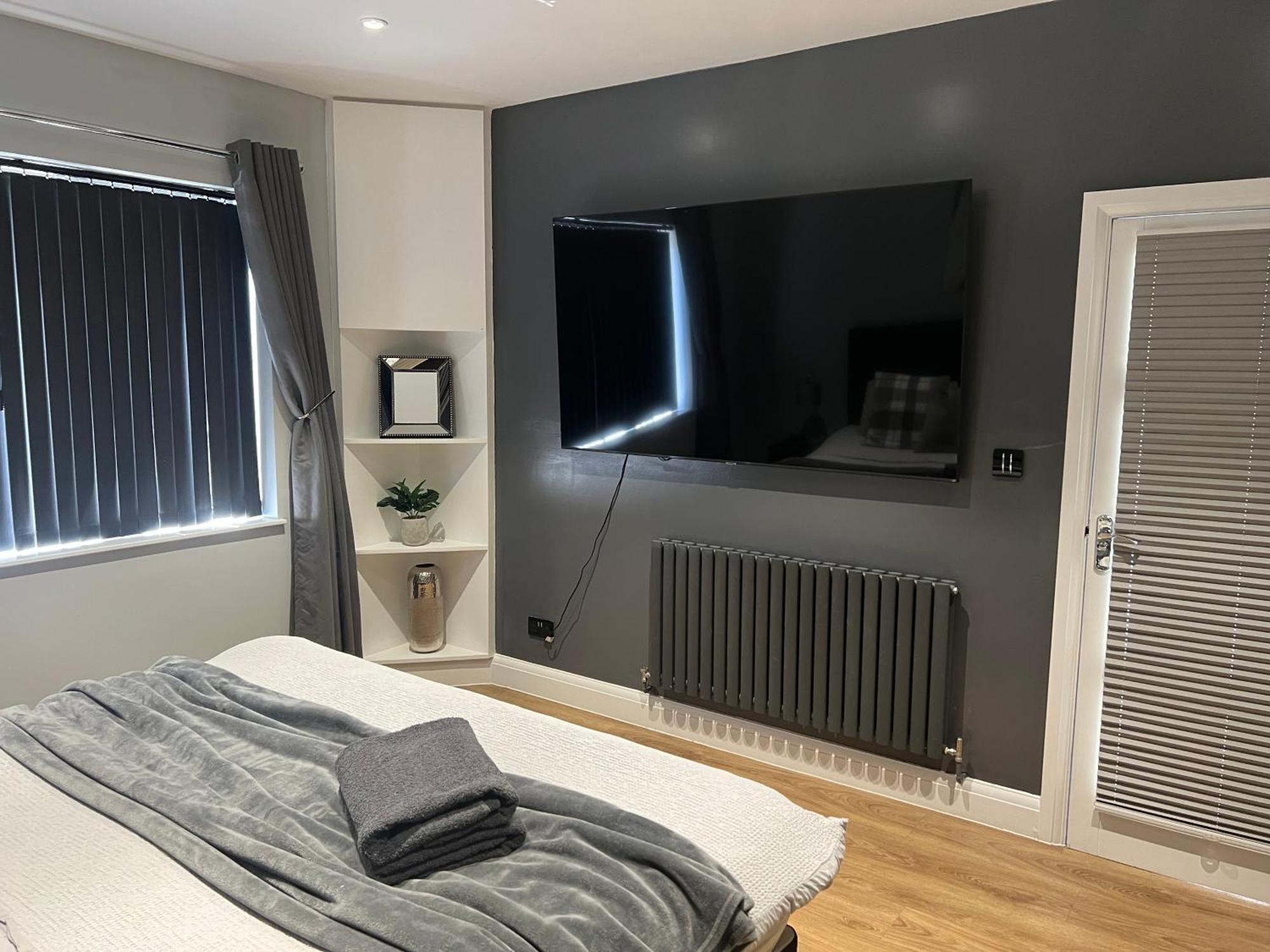 The Broadway Beach House With Hot Tub Herne Bay Bagian luar foto