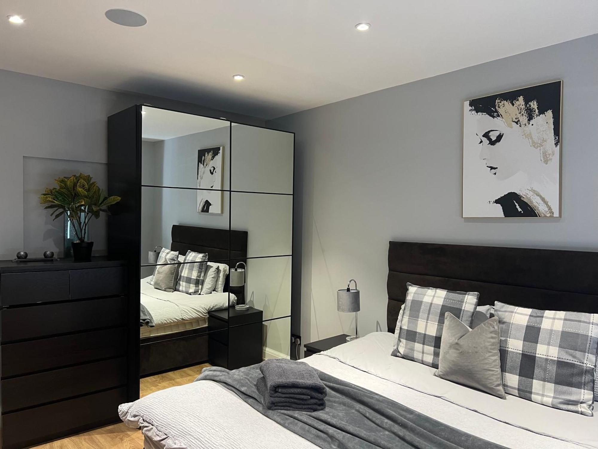 The Broadway Beach House With Hot Tub Herne Bay Bagian luar foto