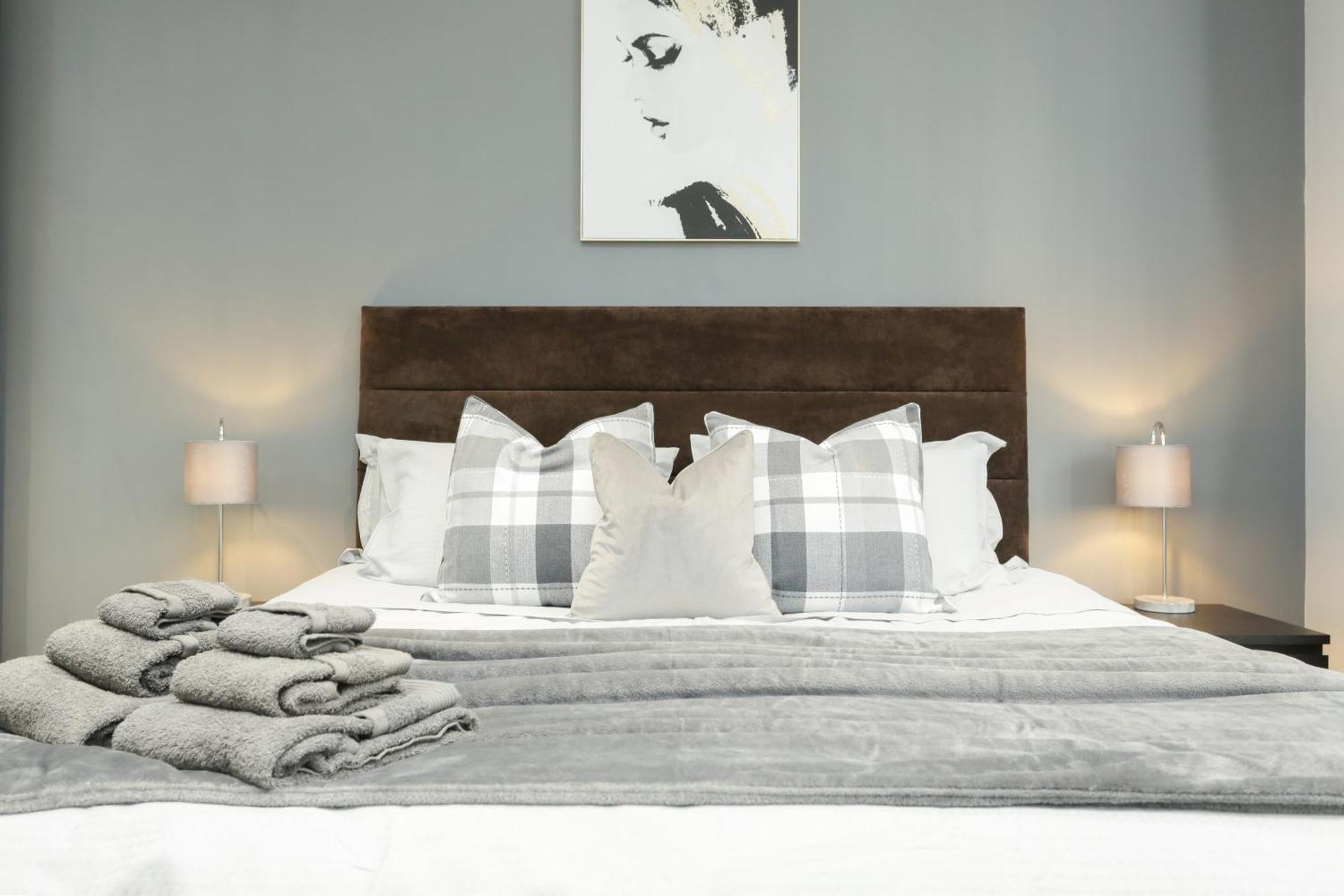 The Broadway Beach House With Hot Tub Herne Bay Bagian luar foto